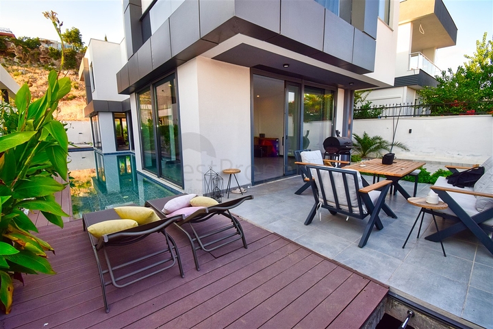 Вилла планировки 4+1 в районе Эрменек - Анталия