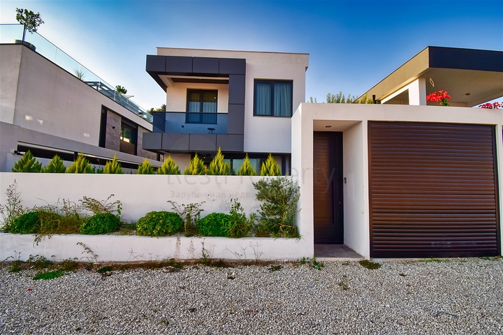 Вилла планировки 4+1 в районе Эрменек - Анталия