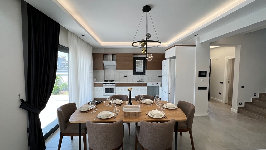 Вилла планировки 4+1 в районе Фетхие - Анталия 