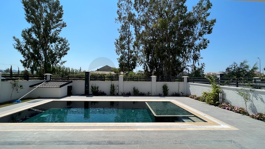 Вилла планировки 4+1 в районе Фетхие - Анталия 