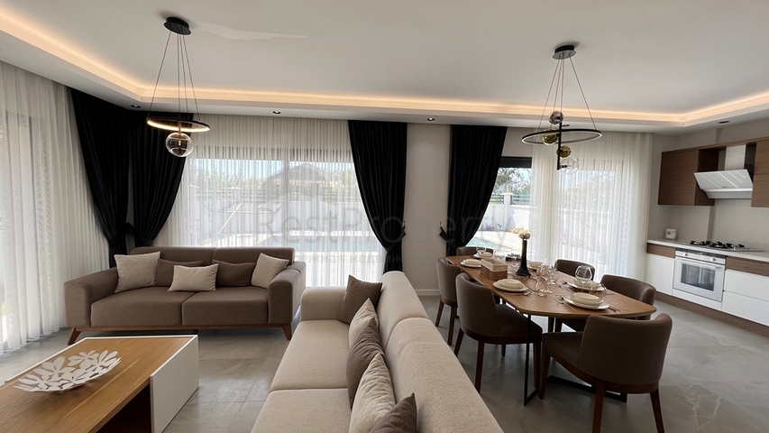 Вилла планировки 4+1 в районе Фетхие - Анталия 