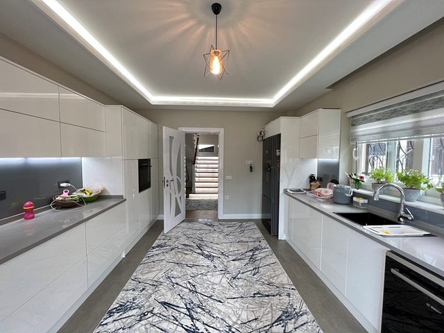 Вилла планировки 4+1 в районе Фетхие - Анталия