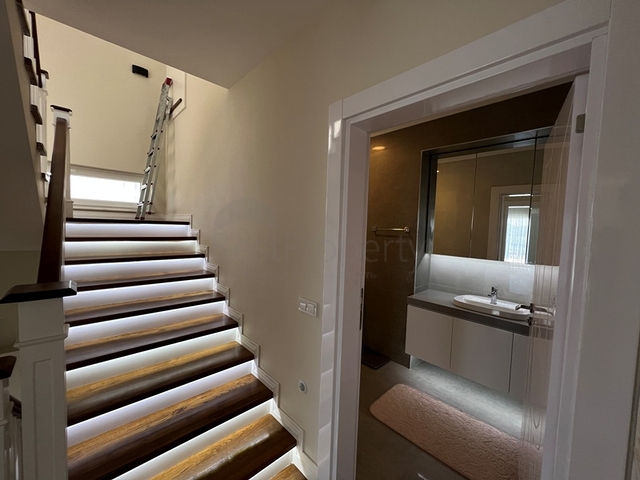 Вилла планировки 4+1 в районе Фетхие - Анталия