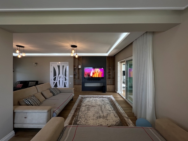 Вилла планировки 4+1 в районе Фетхие - Анталия