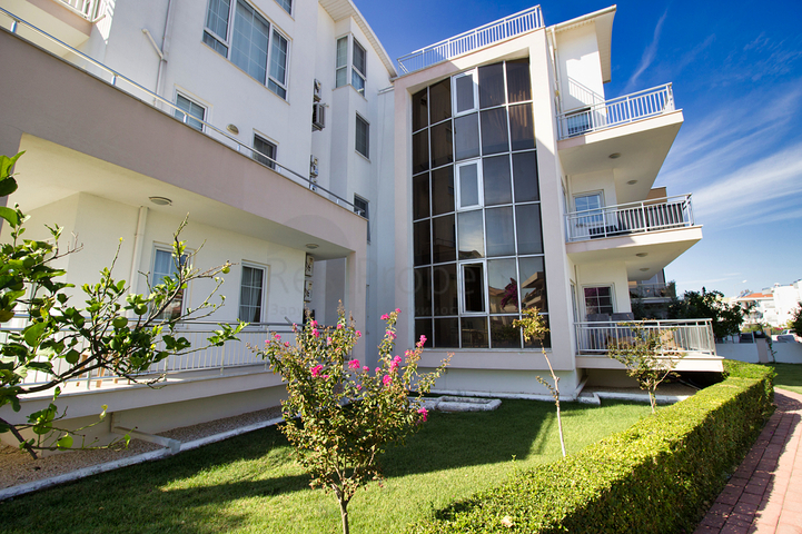 Квартира планировки 3+1 в районе Белек - Анталия 