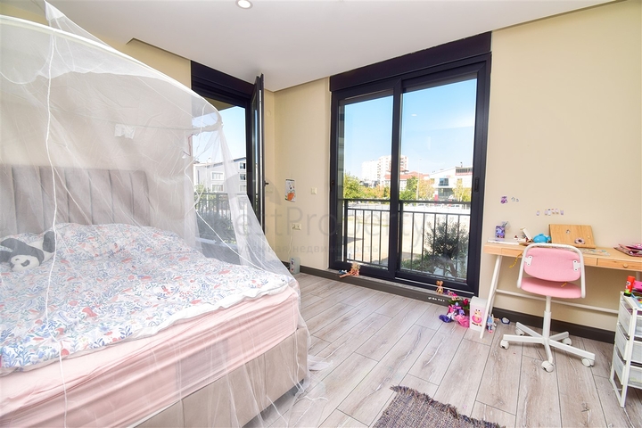 Квартира планировки 2+1 в микрорайоне Гюзельоба - Анталия