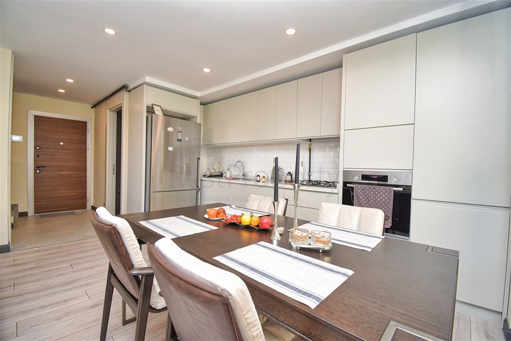 Квартира планировки 2+1 в микрорайоне Гюзельоба - Анталия