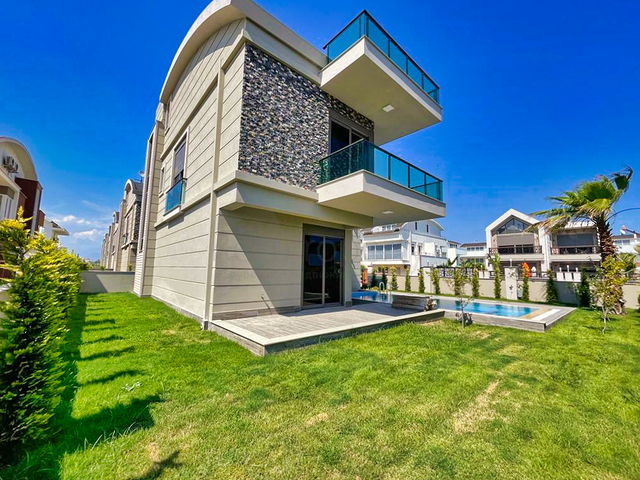 Вилла планировки 4+1 в районе Белек - Анталия 