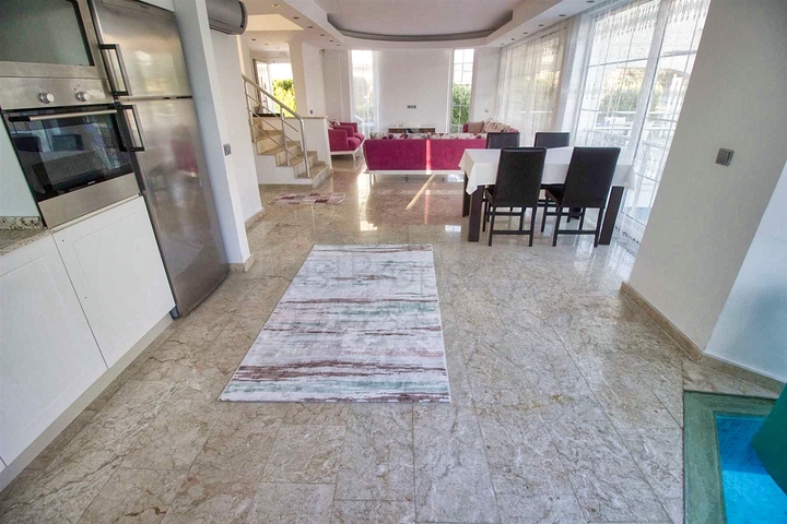 Вилла планировки 4+1 в районе Белек - Анталия 