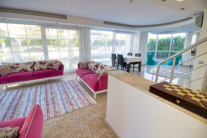 Вилла планировки 4+1 в районе Белек - Анталия 