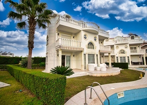 Вилла планировки 4+1 в районе Белек - Анталия 