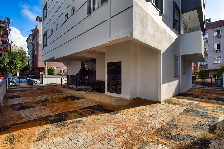 Квартиры планировки 2+1 в центре города Анталия