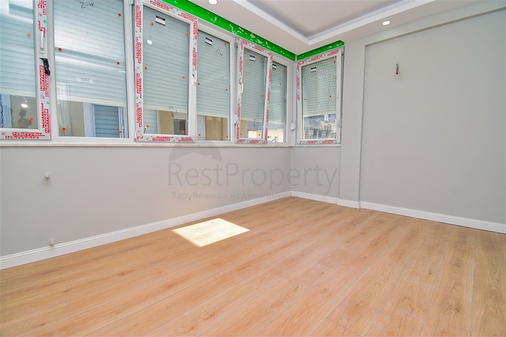 Квартира планировки 5+1 дуплекс в центре города Анталия