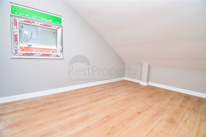 Квартира планировки 5+1 дуплекс в центре города Анталия