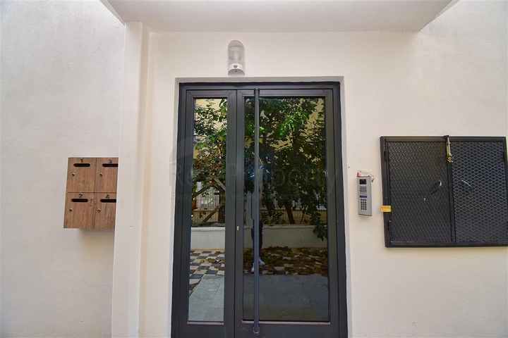 Квартира планировки 5+1 дуплекс в центре города Анталия