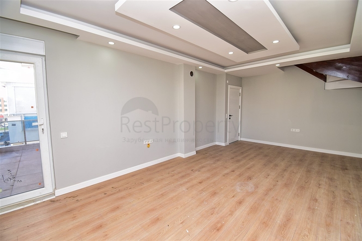 Квартира планировки 5+1 дуплекс в центре города Анталия