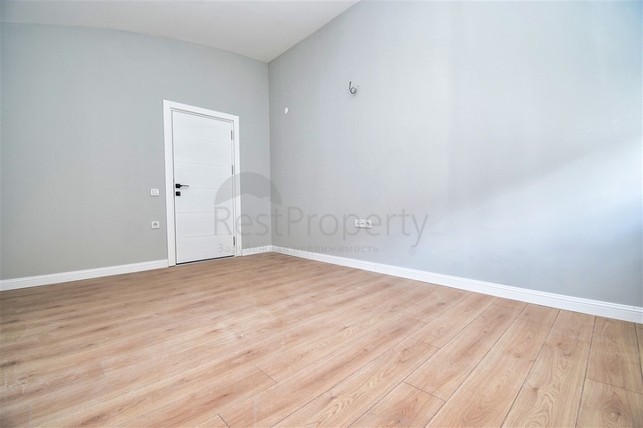 Квартира планировки 5+1 дуплекс в центре города Анталия