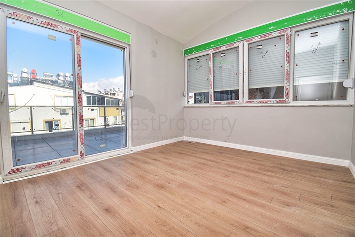 Квартира планировки 5+1 дуплекс в центре города Анталия