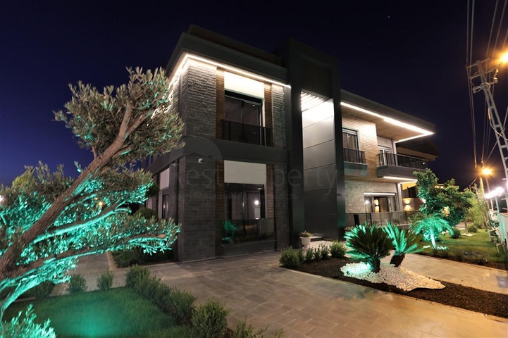 Вилла планировки 5+1 в районе Дошемеалты - Анталия