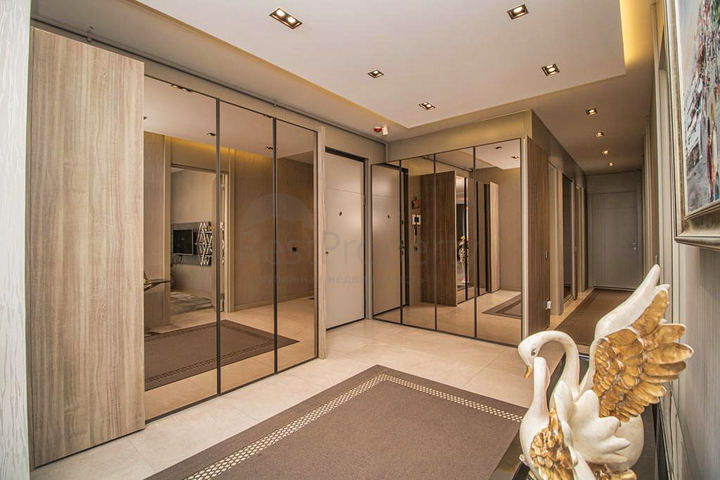 Квартира планировки 4+1 в комплексе класса люкс в районе Гюрсу - Анталия