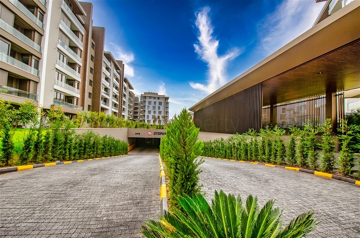 Квартира планировки 4+1 в комплексе класса люкс в районе Гюрсу - Анталия