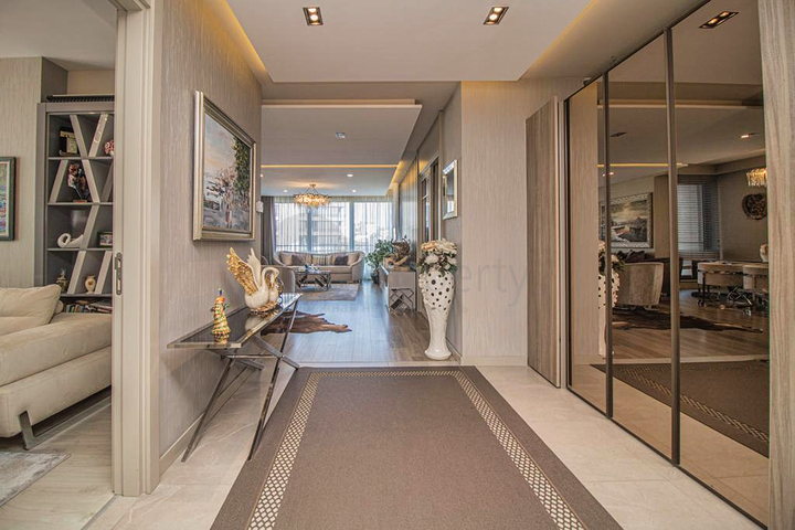 Квартира планировки 4+1 в комплексе класса люкс в районе Гюрсу - Анталия