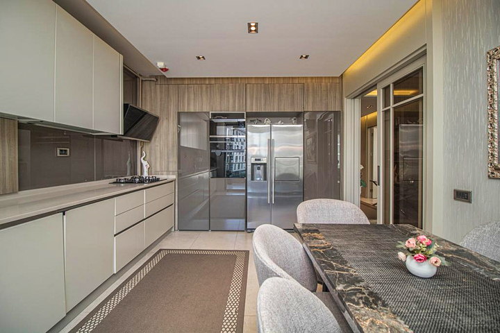 Квартира планировки 4+1 в комплексе класса люкс в районе Гюрсу - Анталия