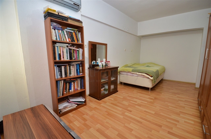 Квартира планировки 3+1 в микрорайоне Варлык - Анталия