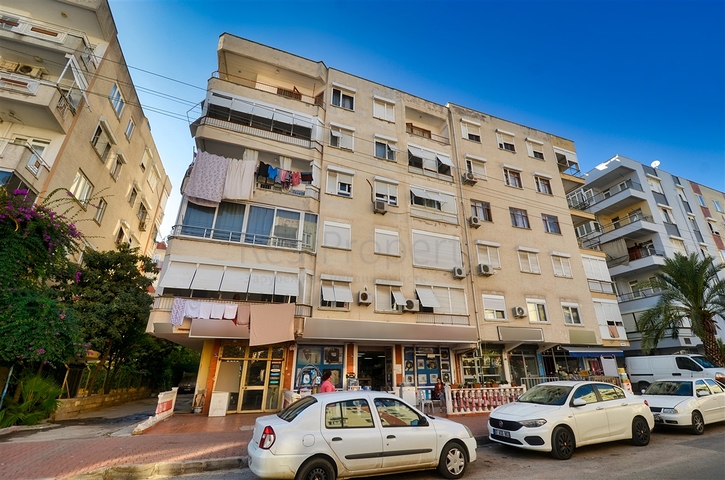 Квартира планировки 3+1 в микрорайоне Варлык - Анталия