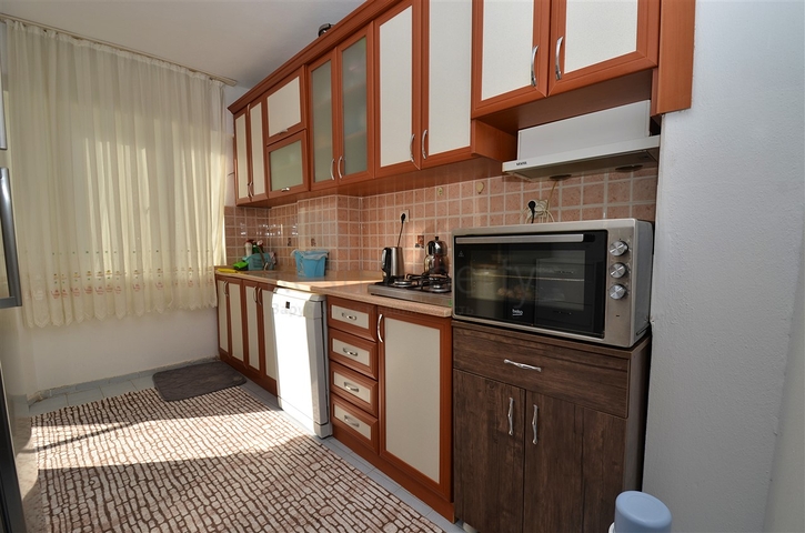 Квартира планировки 3+1 в микрорайоне Варлык - Анталия