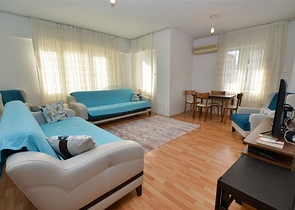 Квартира планировки 3+1 в микрорайоне Варлык - Анталия