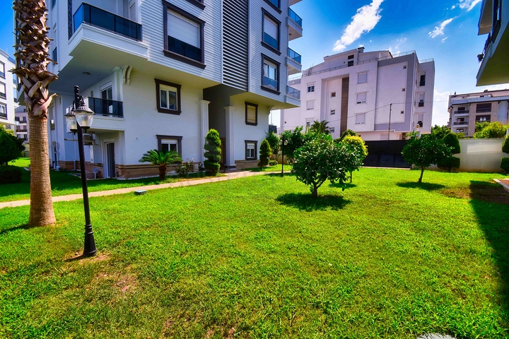 Квартира планировки 6+1 дуплекс в микрорайоне Моллаюсуф - Анталия