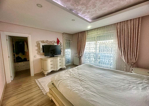 Квартира планировки 6+1 дуплекс в микрорайоне Моллаюсуф - Анталия