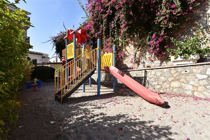 Просторный пентхаус 3+1 в районе Конаклы