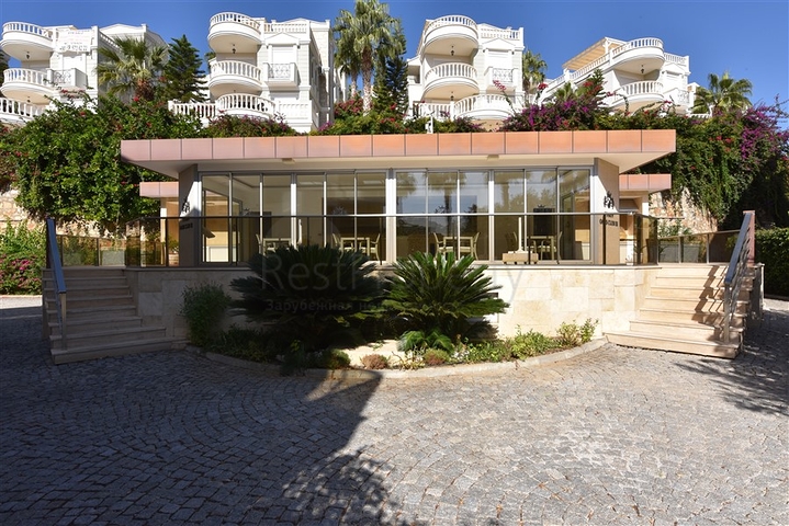 Просторный пентхаус 3+1 в районе Конаклы