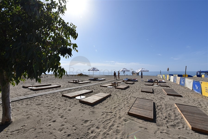 Просторный пентхаус 3+1 в районе Конаклы