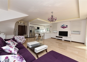 Просторный пентхаус 3+1 в районе Конаклы