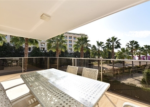 Просторный пентхаус 3+1 в районе Конаклы