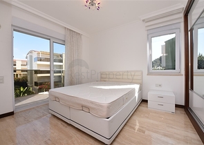 Просторный пентхаус 3+1 в районе Конаклы