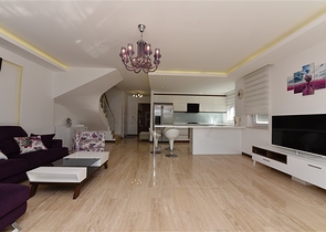 Просторный пентхаус 3+1 в районе Конаклы