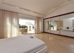 Просторный пентхаус 3+1 в районе Конаклы