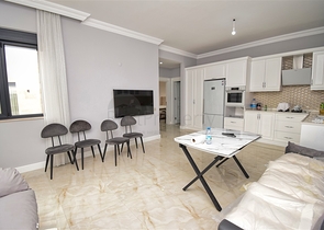 Вилла планировки 7+1 с гостевым домом 1+1 в районе Дошемеалты - Анталия