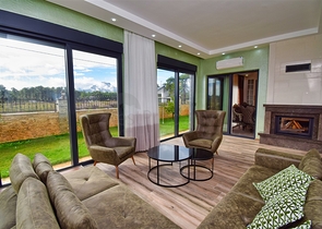 Вилла планировки 7+1 с гостевым домом 1+1 в районе Дошемеалты - Анталия