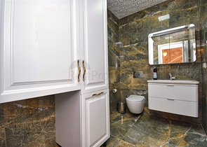 Вилла планировки 7+1 с гостевым домом 1+1 в районе Дошемеалты - Анталия