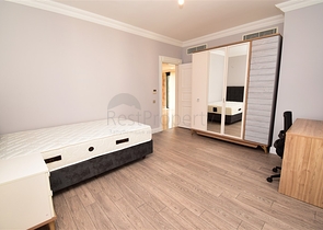 Вилла планировки 7+1 с гостевым домом 1+1 в районе Дошемеалты - Анталия