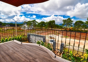 Вилла планировки 7+1 с гостевым домом 1+1 в районе Дошемеалты - Анталия