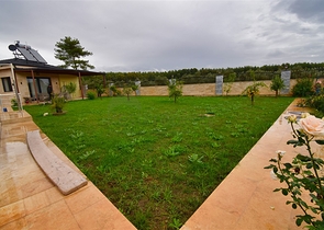 Вилла планировки 7+1 с гостевым домом 1+1 в районе Дошемеалты - Анталия