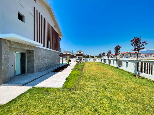 Вилла планировки 4+1 в районе Фетхие 