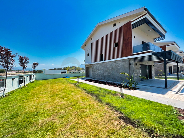 Вилла планировки 4+1 в районе Фетхие 