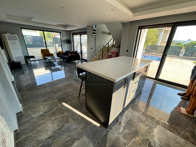 Квартира планировки 4+1 дуплекс в районе Белек - Анталия